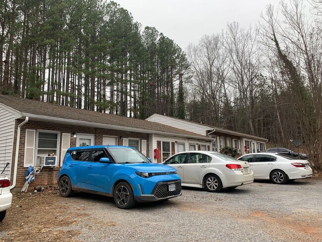 Building Photo - 1275 Lynch Mill Rd