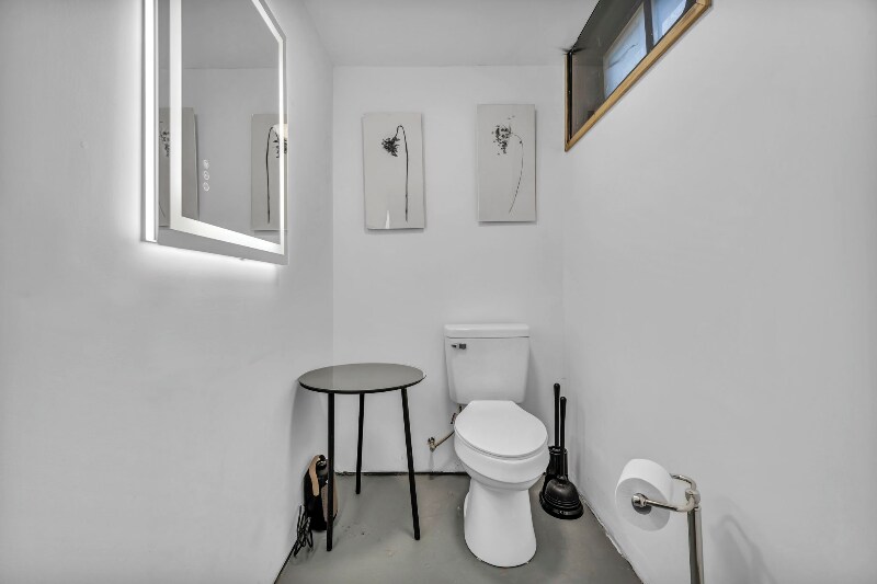 Building Photo - 113 Madison Ave