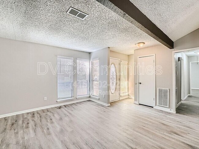 Building Photo - 16310 Cavendish Dr
