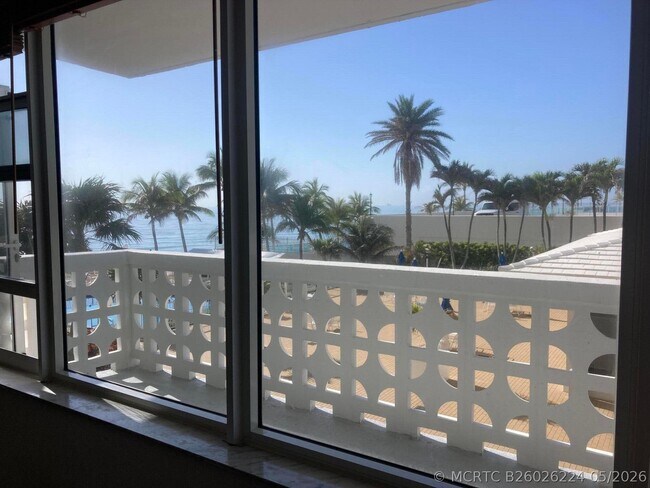 Building Photo - 4010 Galt Ocean Dr