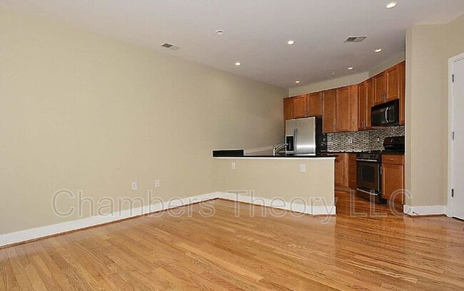 Building Photo - 1800 Wilson Blvd