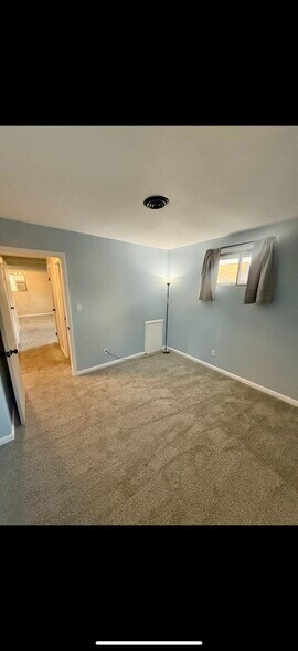 Building Photo - 1611 Vilardo Ln