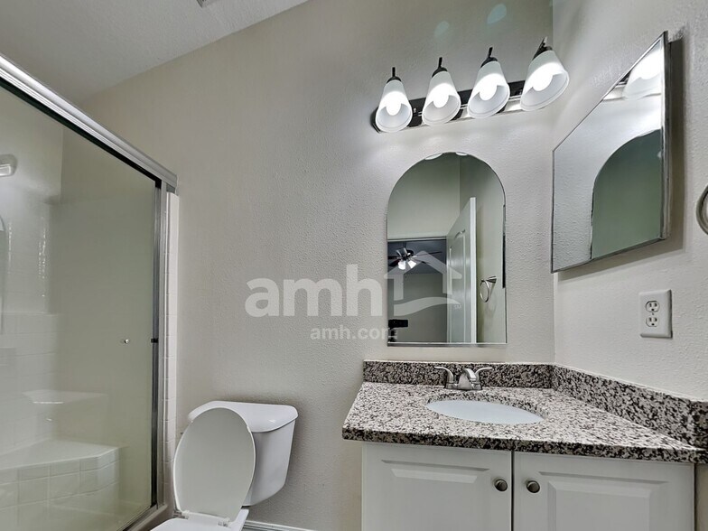 Building Photo - 8138 Canterbury Lake Blvd