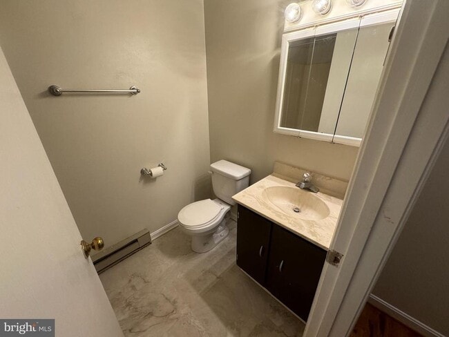 Building Photo - 205 Little River Dr