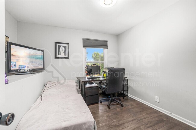 Building Photo - 313 Falconridge Way