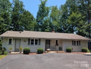 Building Photo - 110 Hillside Ct
