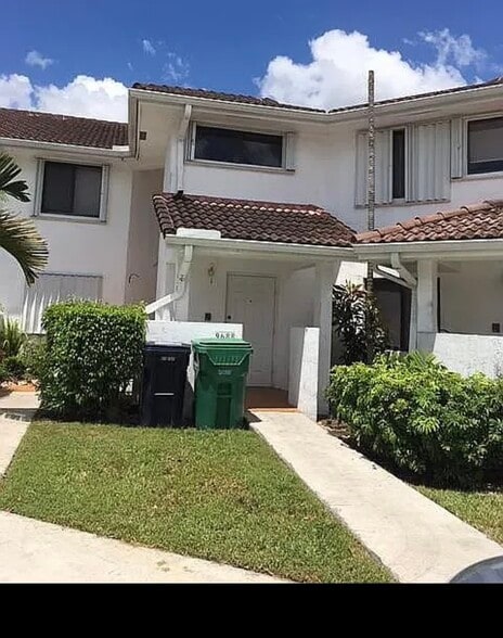 Entrance - 9688 SW 138th Ave