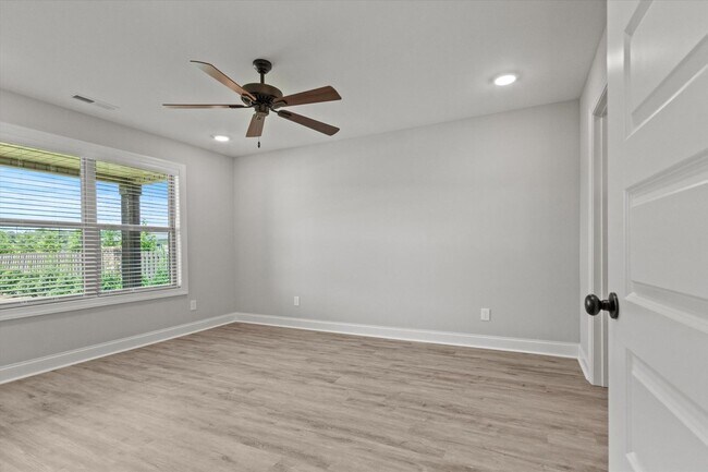 Building Photo - "Brand-New Townhome Awaits!"