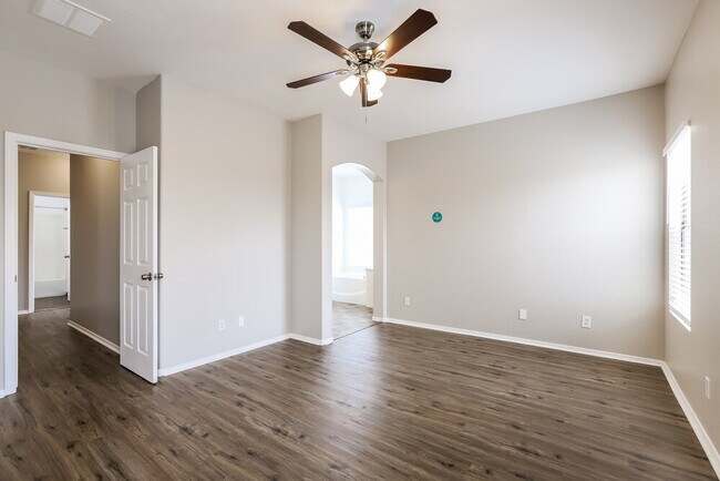 Building Photo - 12925 W Charter Oak Rd