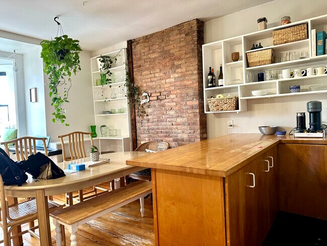 Building Photo - 540 Massachusetts Ave