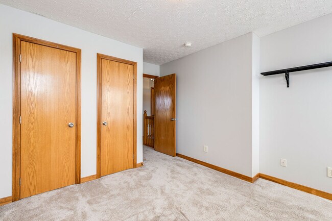 Building Photo - 7225 Bromfield Dr