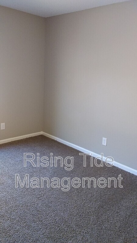 Building Photo - 3211 Churchview Way