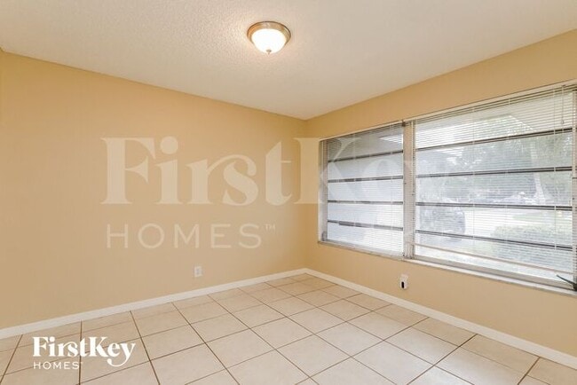 Building Photo - 1261 NW 75th Terrace