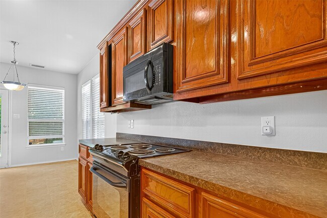 Building Photo - 2318 Kylie Ct