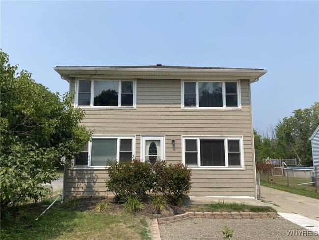 Primary Photo - 5846 Sheridan Dr