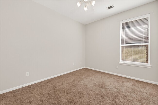 Building Photo - 15318 Bent Twig Way