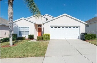 Building Photo - 8121 Fan Palm Way