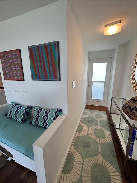 Building Photo - 2840 N Ocean Blvd