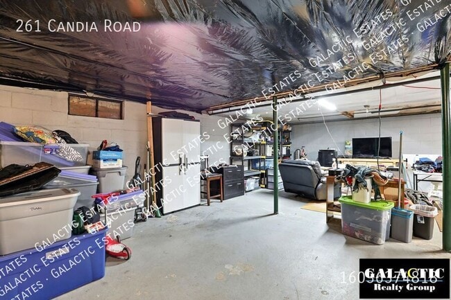 Building Photo - 261 Candia Rd
