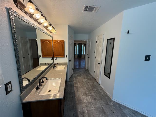 Building Photo - 1526 Harvest Run Dr