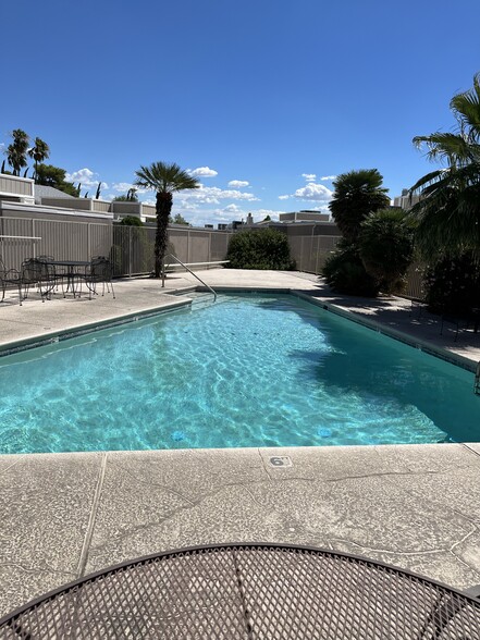 Pool - 6374 N Willowhaven Dr
