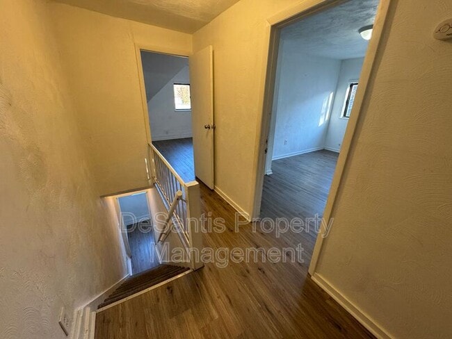 Building Photo - 2903 Stayton St