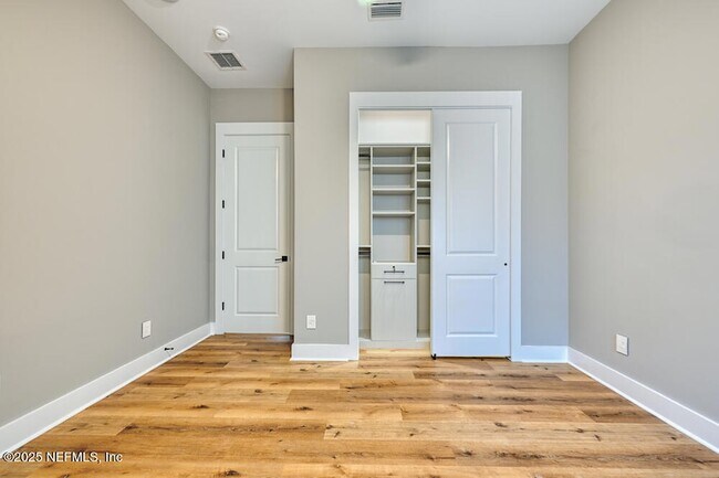 Building Photo - 2410 Beach Blvd