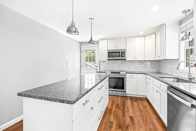 Building Photo - 38 Idora Ave
