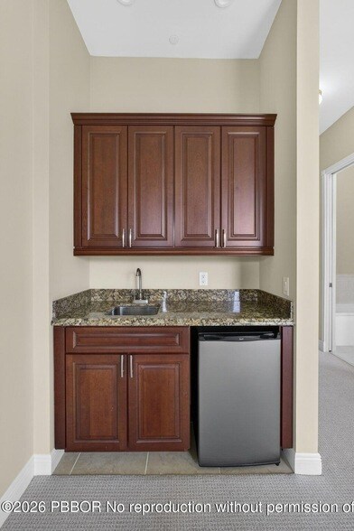Building Photo - 803 del Sol Cir