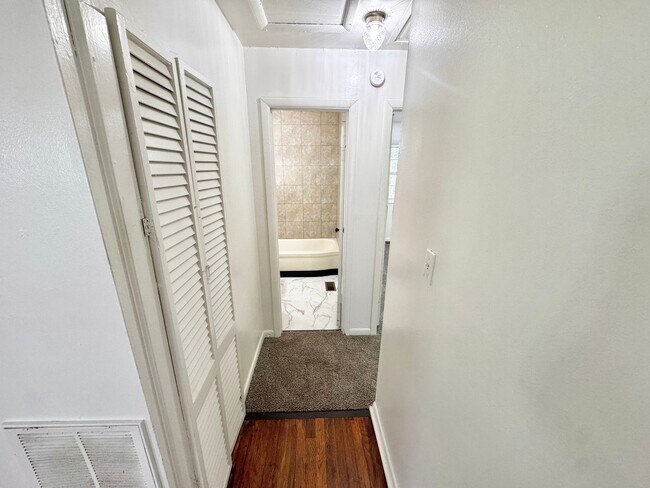 Building Photo - Statesville - 3BR/1BA