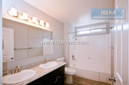 Building Photo - Riverview Condominiums