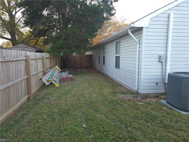 Building Photo - 258 Doyle Way