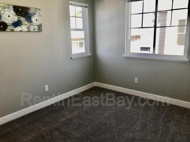 Building Photo - 3612 Brookdale Ave