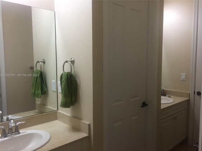 Building Photo - 3320 NW 84th Way