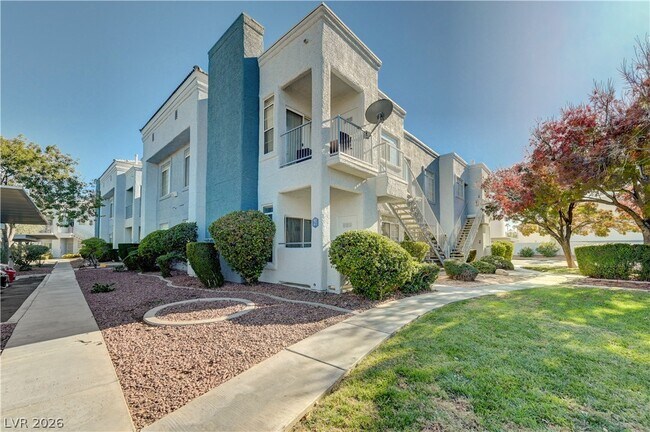 Building Photo - 2201 Ramsgate Dr