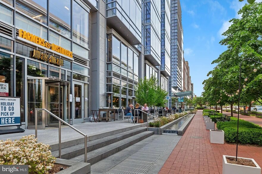 Building Photo - 506 M St NW