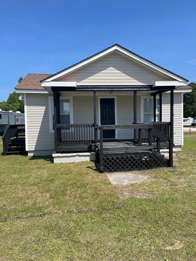 Building Photo - 2205 NC-172