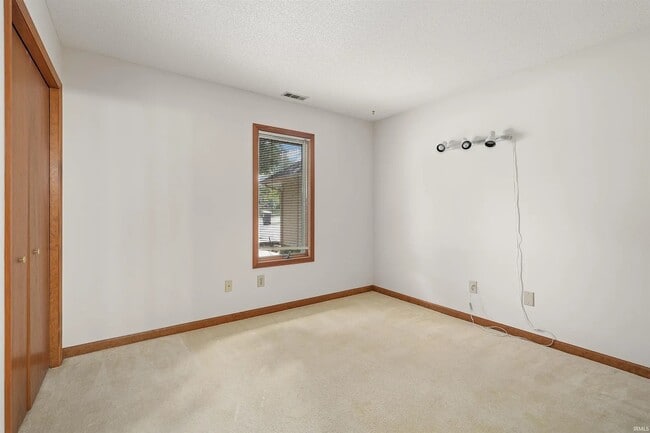 Building Photo - 8115 Calera Dr