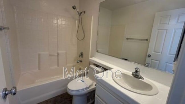 Building Photo - 20823 Westbury Rd