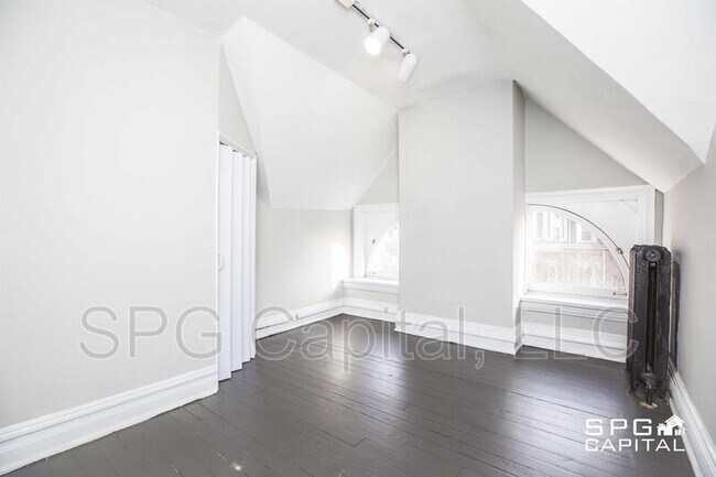 Building Photo - 1701 N 2nd St
