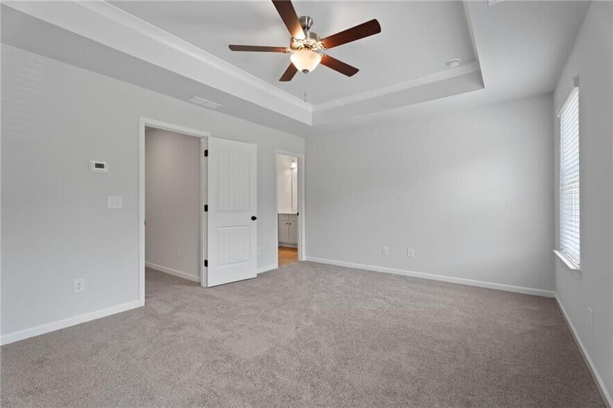 Building Photo - 156 Flier Dr