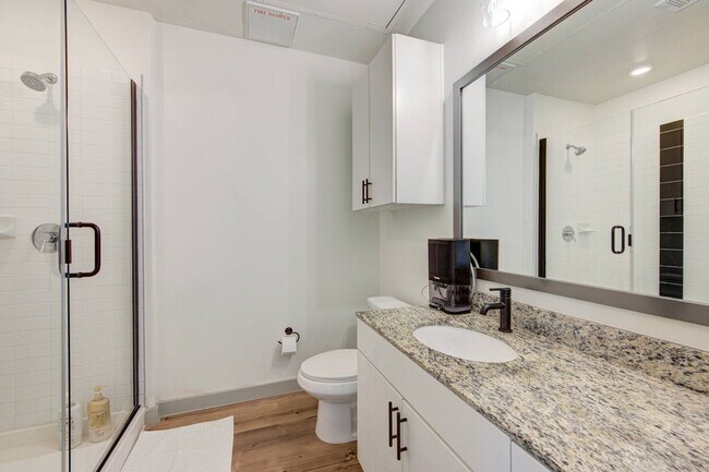 Building Photo - 1111 Shepherd Dr