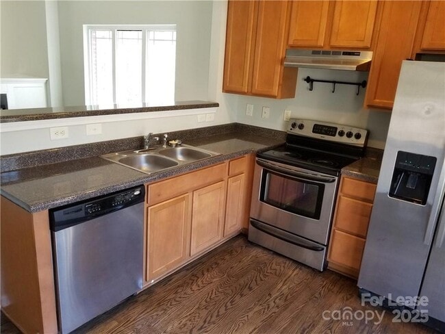 Building Photo - 1105 Kurt Ct