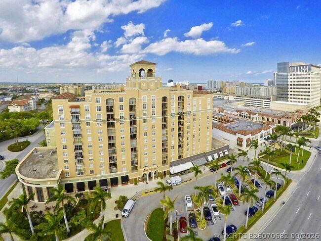 Building Photo - 651 Okeechobee Blvd