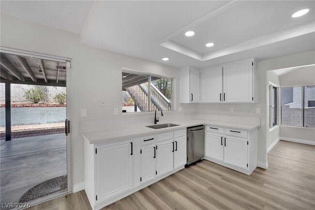 Building Photo - 2520 Machado Dr