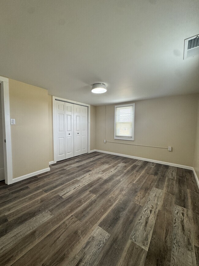 Building Photo - 501 Webb Ridge Rd