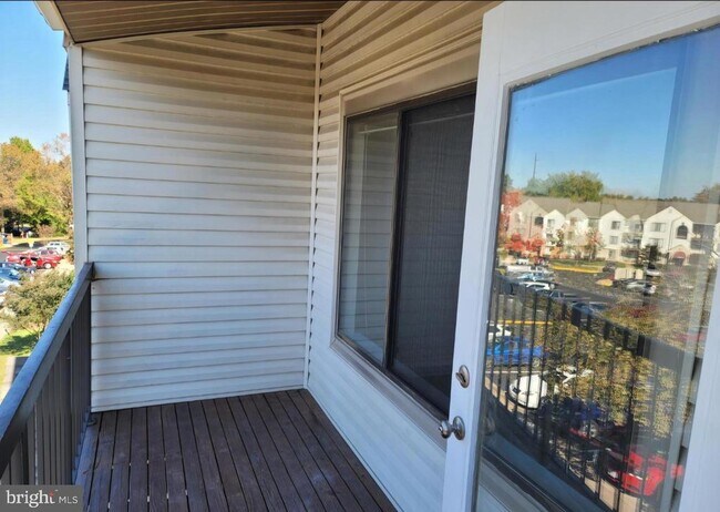 Building Photo - 9565 Battery Heights Blvd