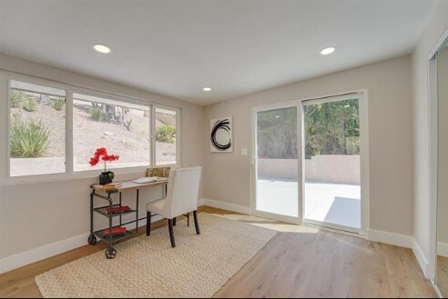 Building Photo - 856 La Tierra Dr
