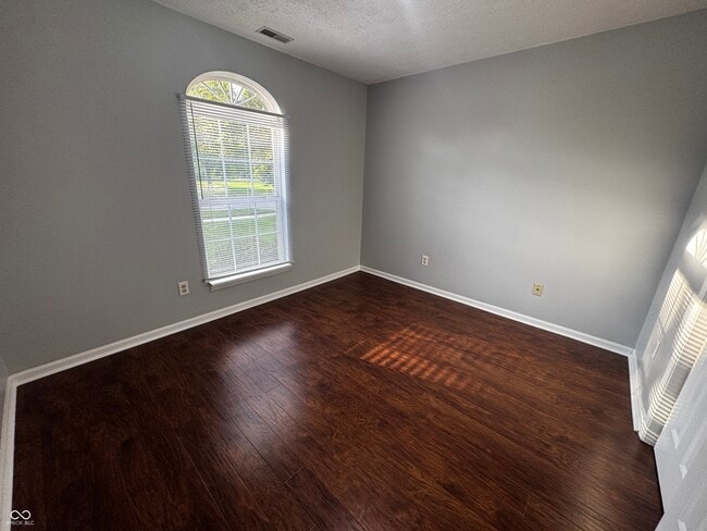 Building Photo - 6735 Lexington Cir