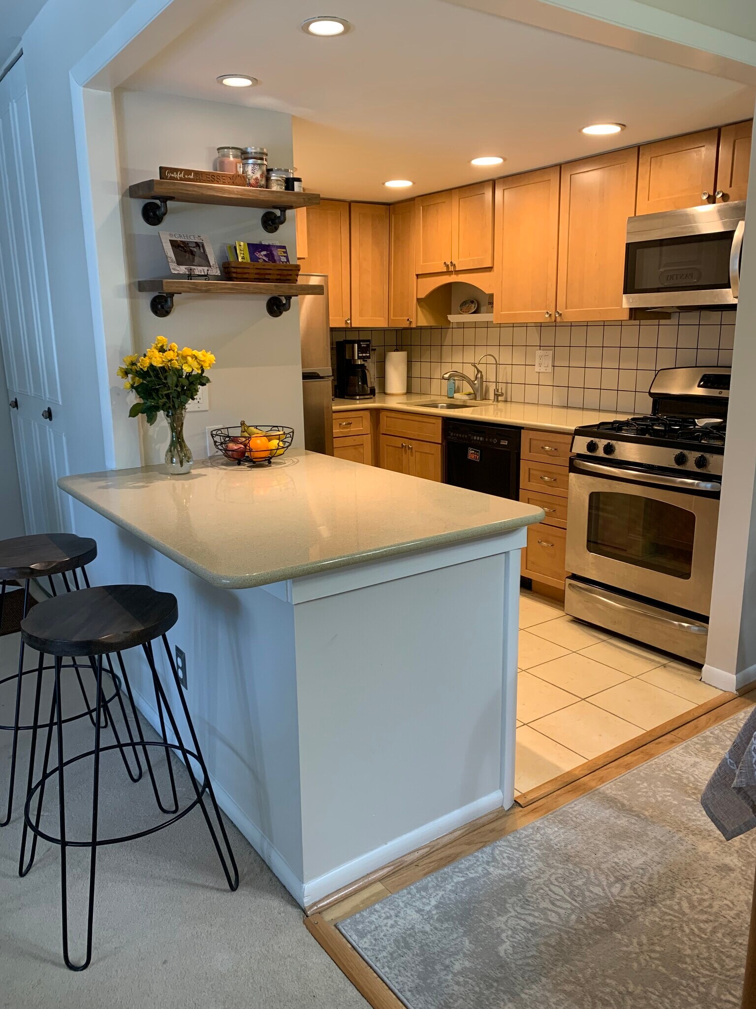Kitchen - 119 Old Forge Xing